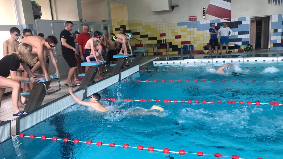 Pływanie drużynowe dziewcząt i chłopców -Igrzyska młodzieży Szkolnej