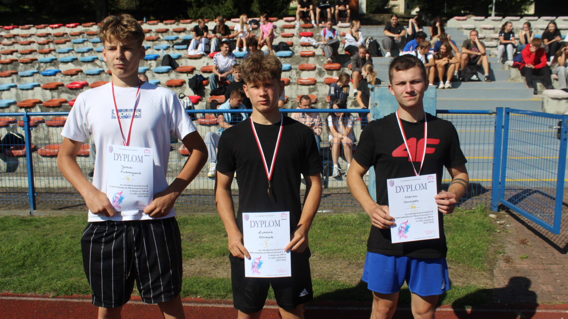 Finał Powiatowy w Indywidualnych Mistrzostwach Lekkoatletycznych Szkół Ponadpodstawowych