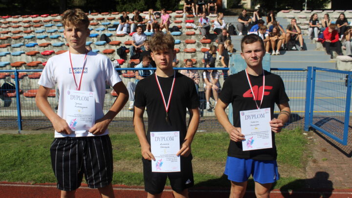 Finał Powiatowy w Indywidualnych Mistrzostwach Lekkoatletycznych Szkół Ponadpodstawowych