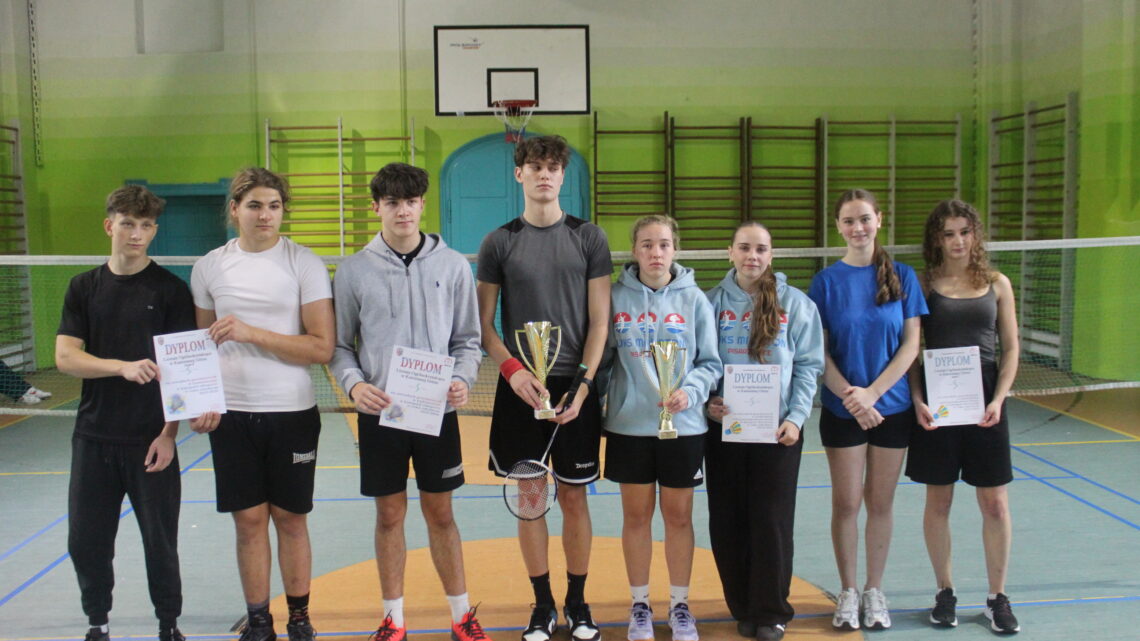 Finał Powiatowy w badmintonie dziewcząt i chłopców w Licealiadzie Powiatowej