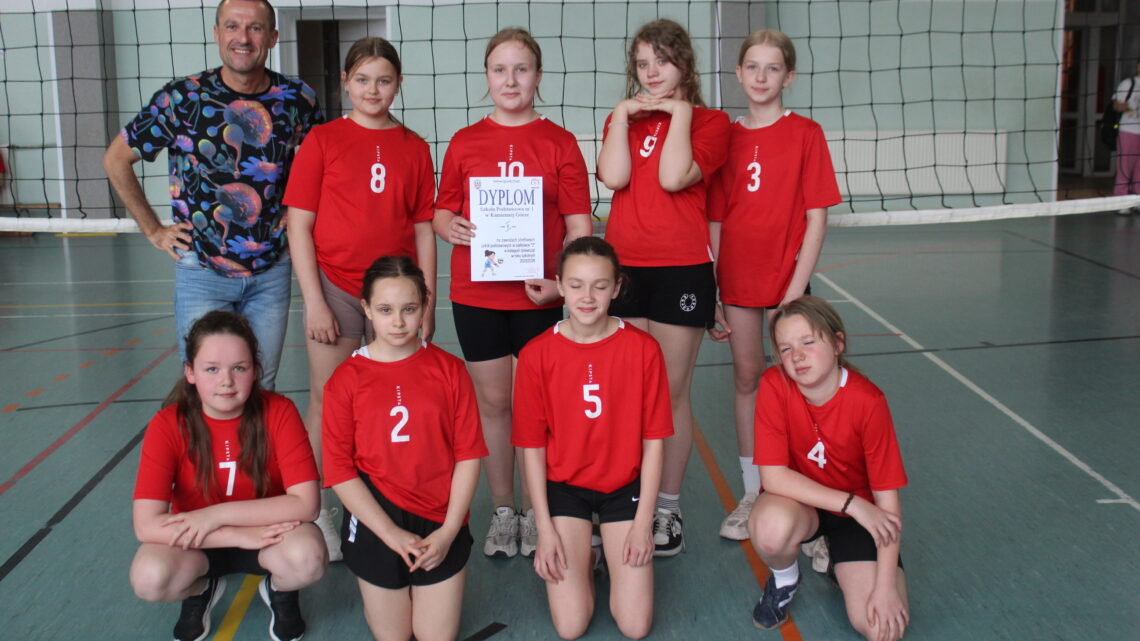 Finał Strefy Jeleniogórskiej w siatkarskich ”2” dziewcząt oraz chłopców