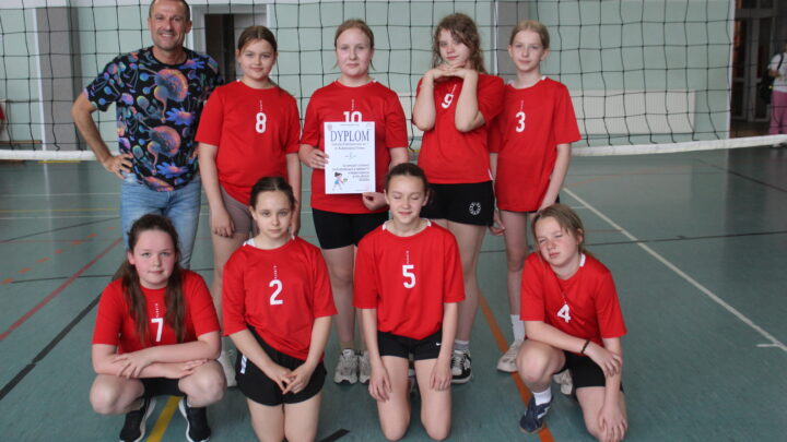 Finał Strefy Jeleniogórskiej w siatkarskich ”2” dziewcząt oraz chłopców