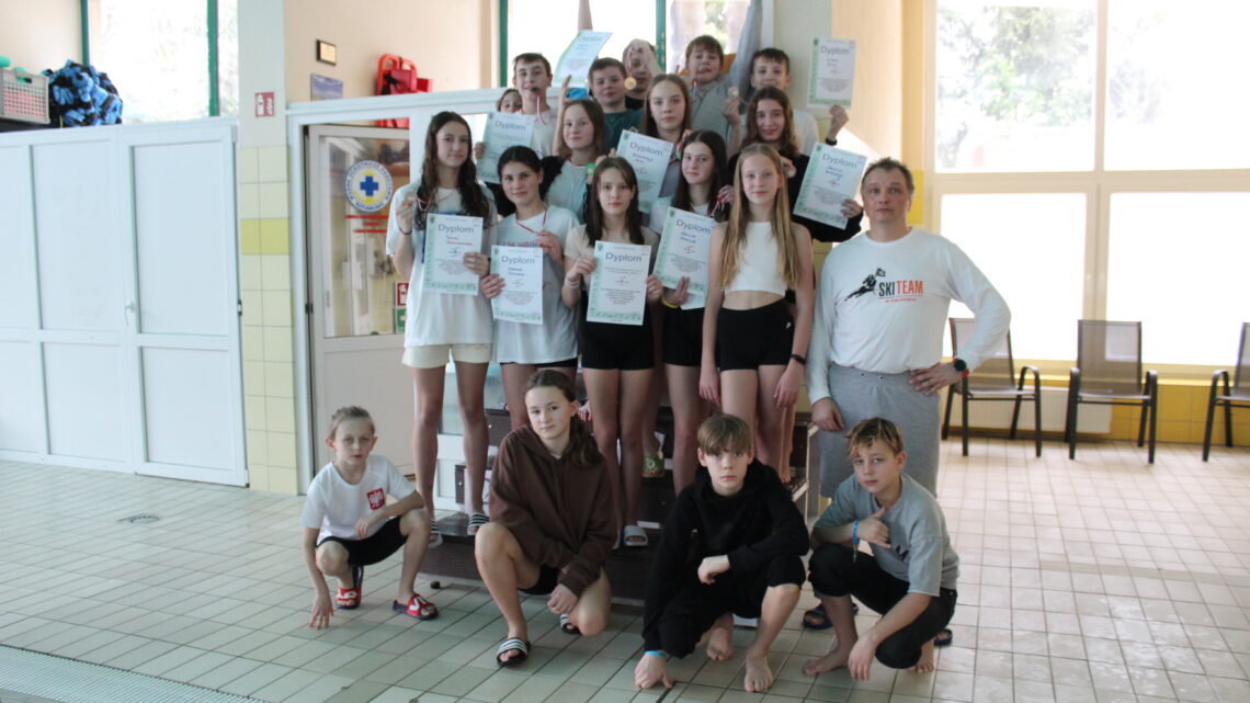 Finał Strefy Jeleniogórskiej w pływaniu drużynowym w Igrzyskach Dzieci