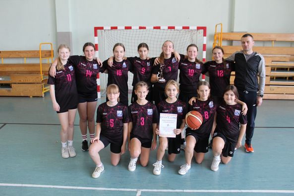 Finał powiatowy w koszykówce dziewcząt w Igrzyskach Dzieci