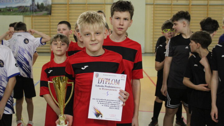 Finał Powiatowy w halowej piłce nożnej chłopców w Igrzyskach Dzieci